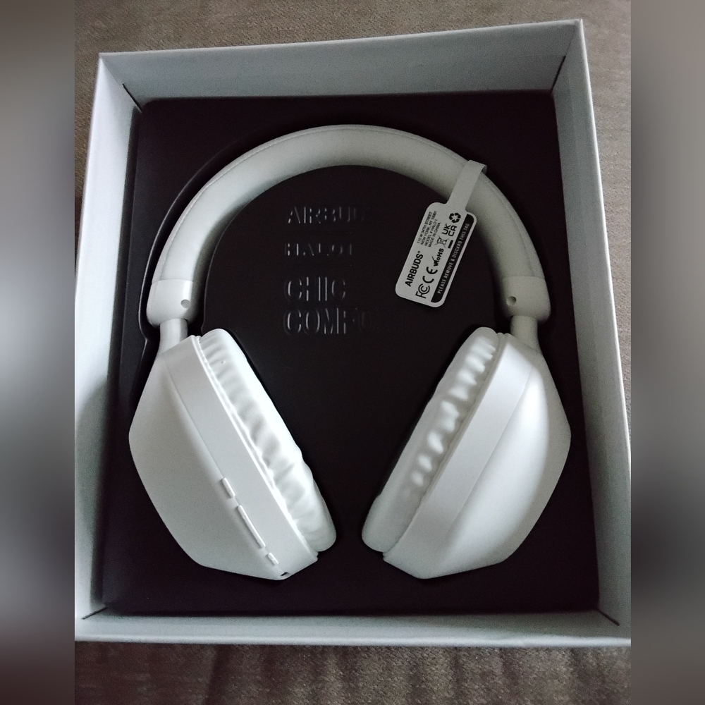 New, Never Used Halo 1, Chic Comfort Airbuds Wireless Headphones.